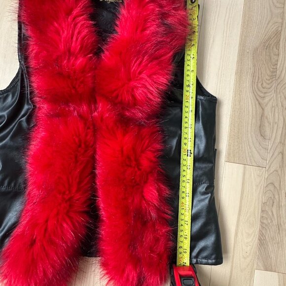 Vintage Faux Leather & Fur Vest – Black & Red - Picture 6 of 8